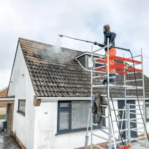 roof pressure washing