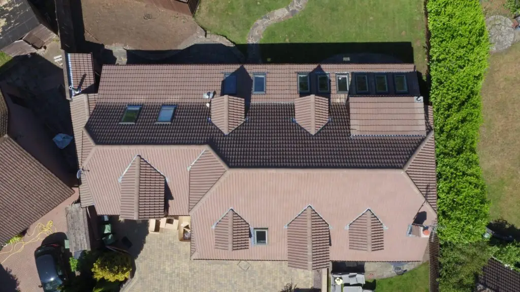 House seen from drone after full softwashing procedure